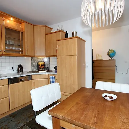 Beautiful In Near Forest Apartment